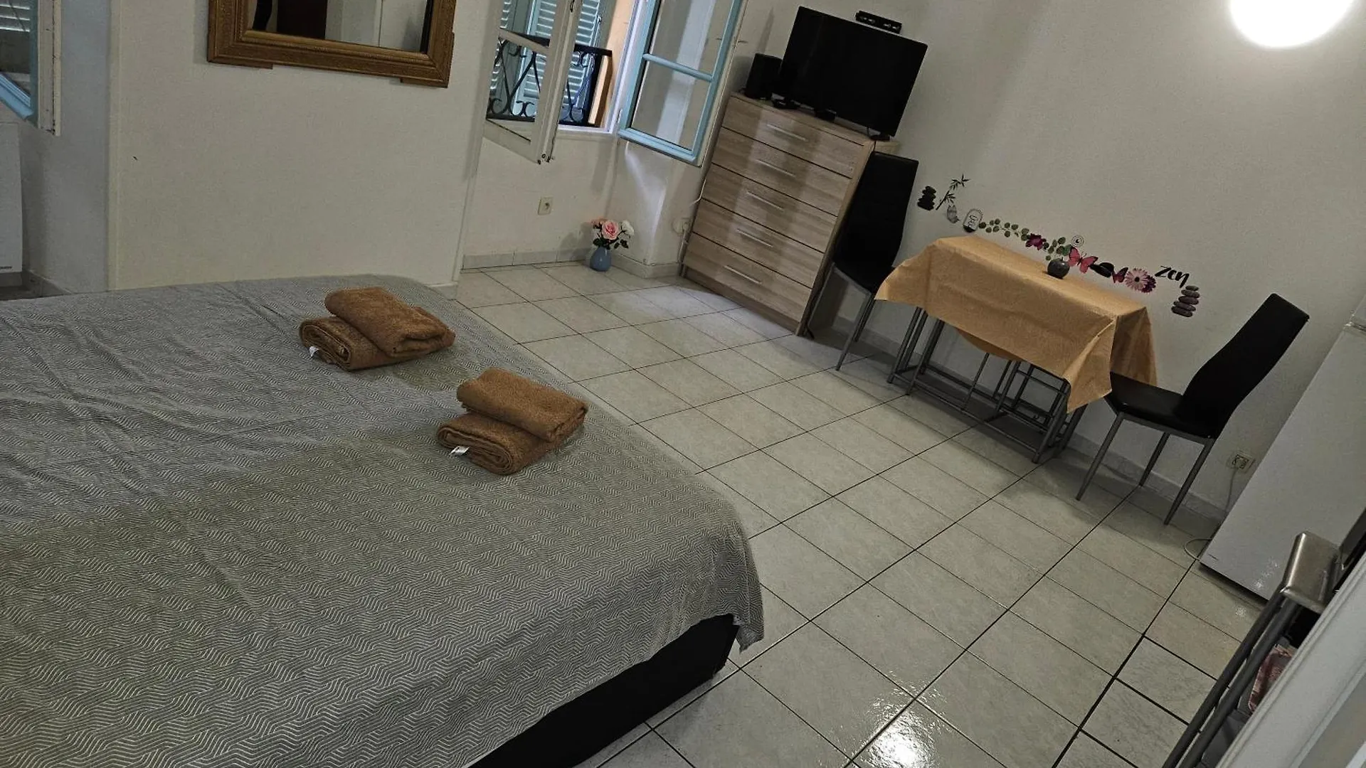 Apartment Studio Centre Ville Nice France